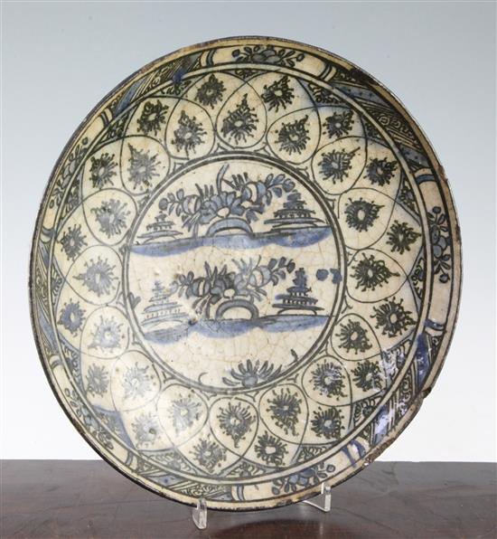 A Persian fritware dish, Safavid, 17th century, 31.5cm